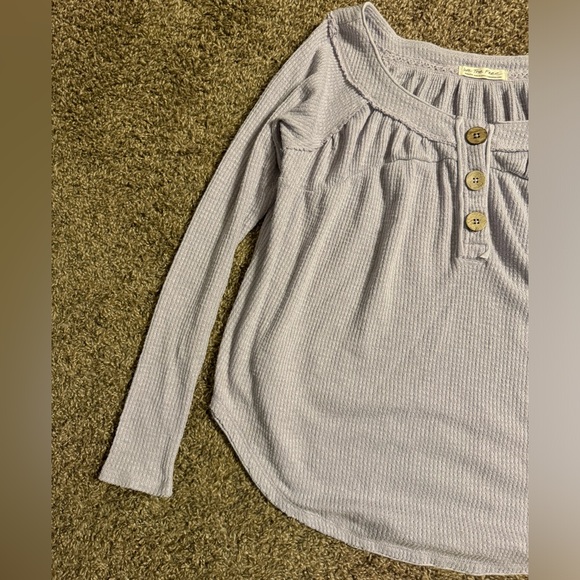 Free People Must Have Henley Lilac Size Medium - Picture 11 of 13